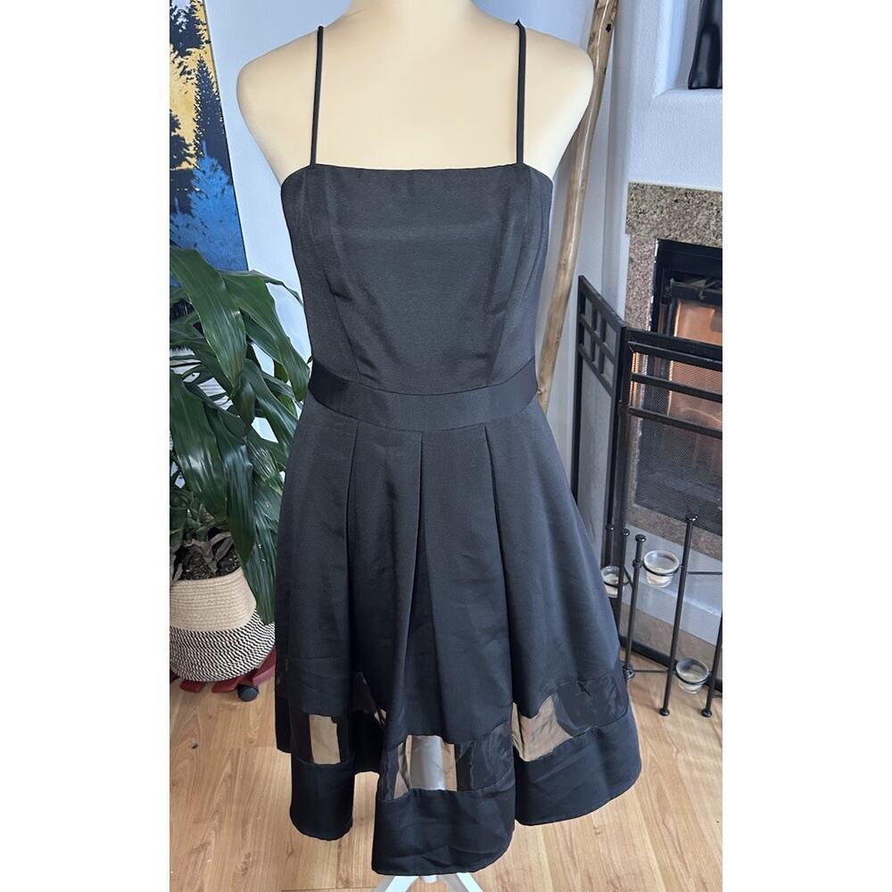 Express Little Black Dress Midi Fit & Flare Mesh Pleated Women’s Sz 6 Cocktail